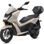 Kymco Sky Town 125 ABS: Arena Nude.